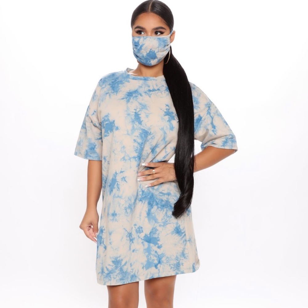 Tie and dye T shirt dress with mask